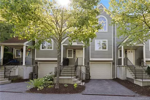 1903 Regent Dr, Mount Kisco, NY 10549
