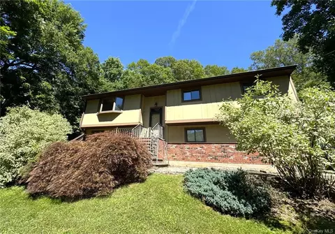 57 Trolley Rd, Cortlandt, NY 10567