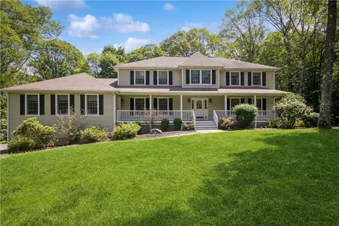 92 Harden Dr, Beekman, NY 12540