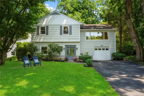 1025 Shore Acres Dr, Rye, NY 10543