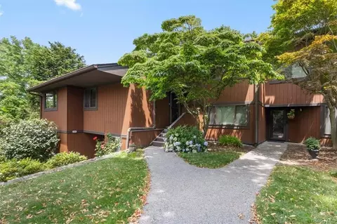 357 Martling Ave, Greenburgh, NY 10591