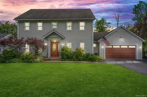12 Anita Ln, Newburgh, NY 12550