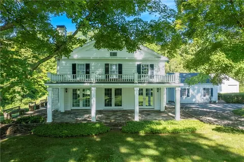 138 Harmony Rd, Pawling, NY 12564