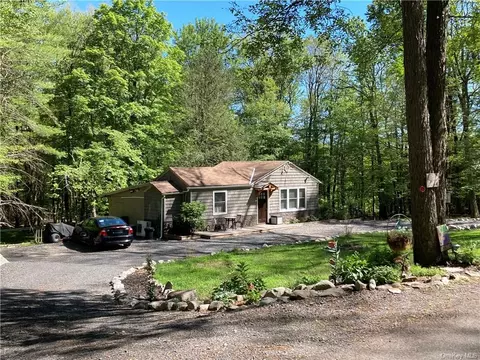 842 N Mountain Rd, Gardiner, NY 12525
