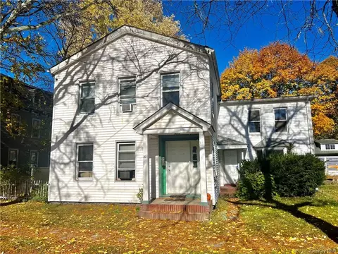 20 E Broome St, Port Jervis, NY 12771