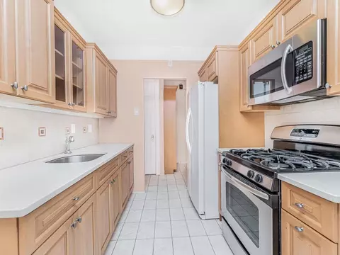 2925 Mathews Ave #6C, New York, NY 10467
