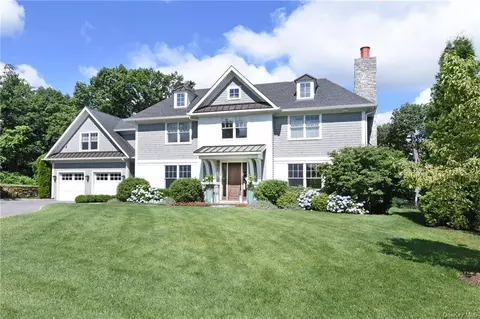 7 Patricia Ct, Harrison, NY 10528