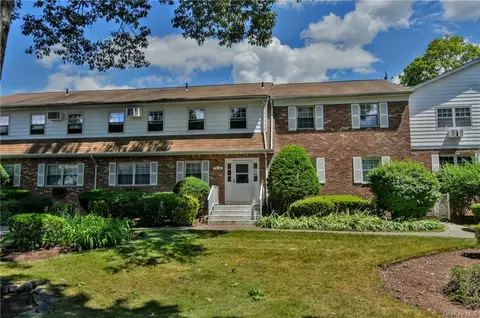 80 Parkside Dr #80, Ramapo, NY 10901