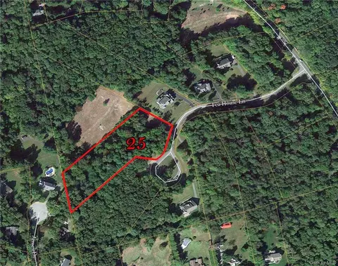 25 Tea House Ln, Southeast, NY 10509