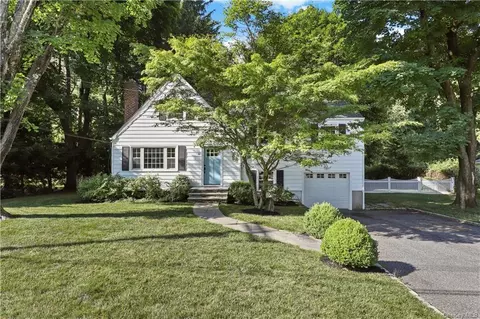 32 Jefferson Ln, Bedford, NY 10506