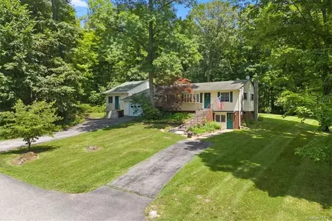 10 Entin Ter, Warwick, NY 10990