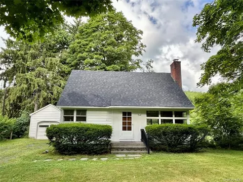 83 Cascade Rd, Amenia, NY 12501