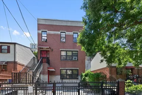 694 Saint Anns Ave, New York, NY 10455