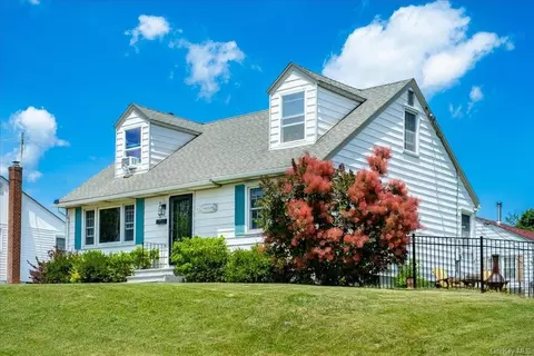 125 Wilkes St, Beacon, NY 12508