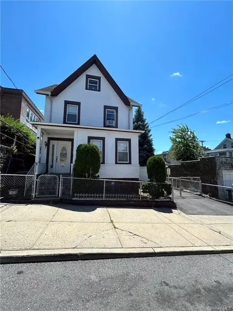 16 Central Ave, Rye, NY 10573