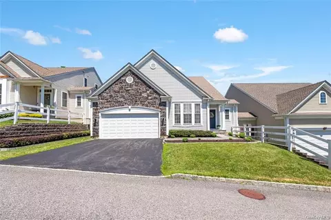 12 Terrace Dr, Carmel, NY 10512