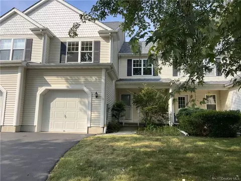 20 Osborne Gln, Beekman, NY 12570