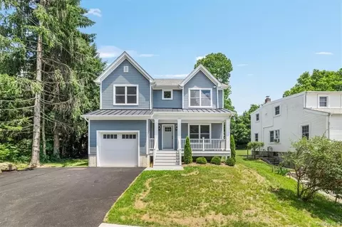 74 Thompson Ave, Cortlandt, NY 10520