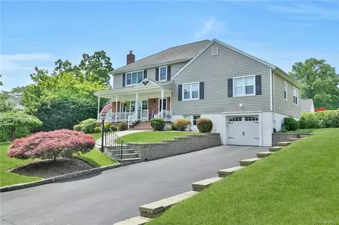 58 Laron Dr, New Rochelle, NY 10804