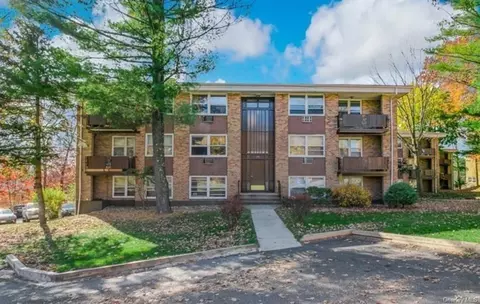 232 Kearsing Pkwy #D, Ramapo, NY 10952