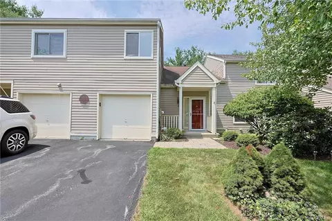 69 Meadow Way, East Fishkill, NY 12533