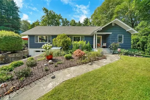 150 Lakes Rd, Monroe, NY 10950