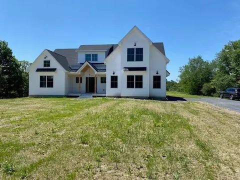 143 Decker Rd, Wallkill, NY 10940