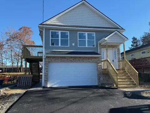 38 Anthony St, Wallkill, NY 10940