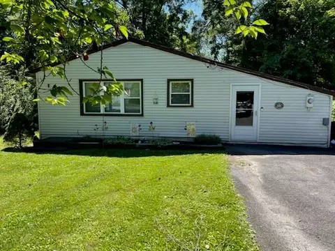 109 Hickory Ave, New Windsor, NY 12553