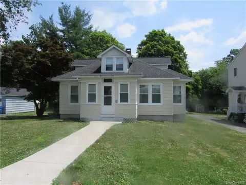 69 Golden Hill Ave, Goshen, NY 10924