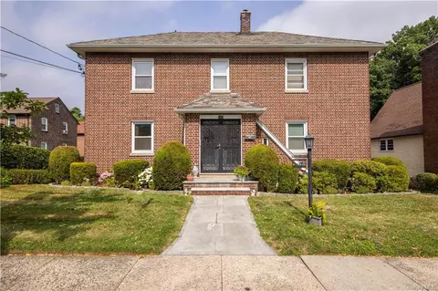 368 Packman Ave, Mount Vernon, NY 10552