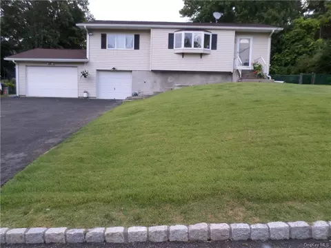 23 Fort Worth Pl, Monroe, NY 10950