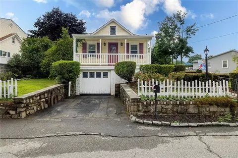10 Placid Dr, Kent, NY 10512