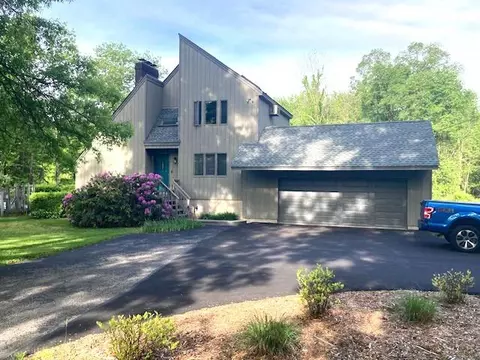 513 Rock Cut Rd, Walden, NY 12586