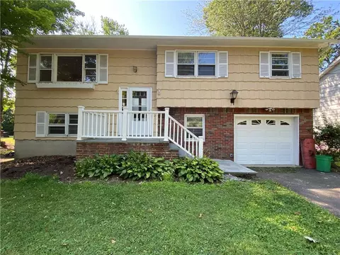 66 Hunt Ave, Orangetown, NY 10965