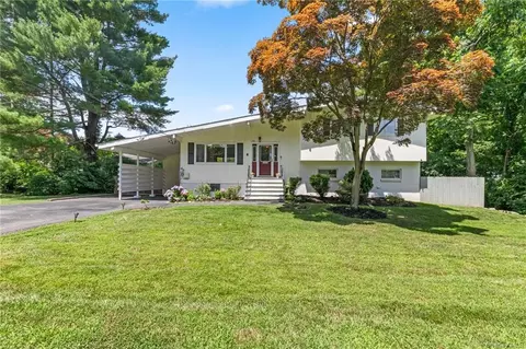 106 Keats Ave, Greenburgh, NY 10530