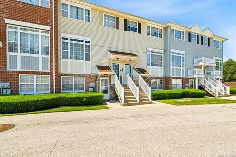 143 Surf Dr #44, Bronx, NY 10473