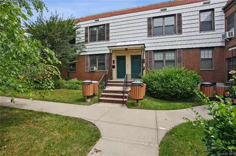 71-15 Park Dr E #B, Kew Garden Hills, NY 11367