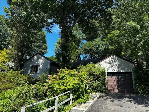 23 Dogwood, Lewisboro, NY 10526