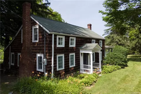 521 Hibernia Rd, Washington, NY 12578