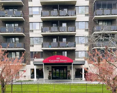 160 Academy St #5A, Poughkeepsie, NY 12601