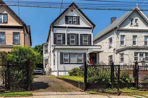 242 S 9th Ave, Mount Vernon, NY 10550