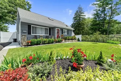 928 Bernard Rd, Peekskill, NY 10566