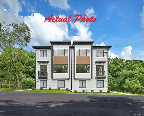 71 Duelk Ave, Monroe, NY 10950
