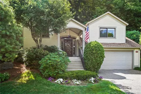 645 Heritage Hls #B, Somers, NY 10589