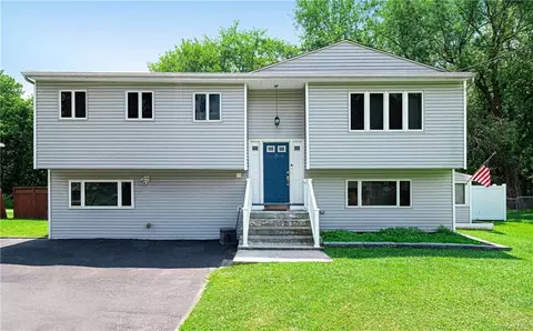23 Dorothy Dr, Monroe, NY 10950