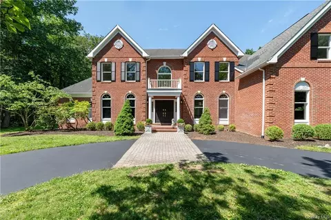9 Split Rock Rd, Pound Ridge, NY 10576