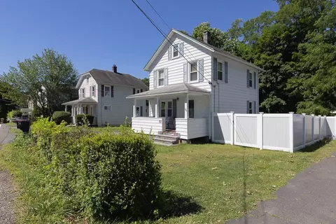 83 Suffern Ln, Thiells, NY 10984