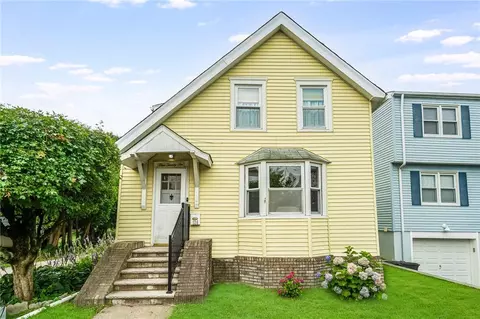 126 Florence St, Mamaroneck, NY 10543