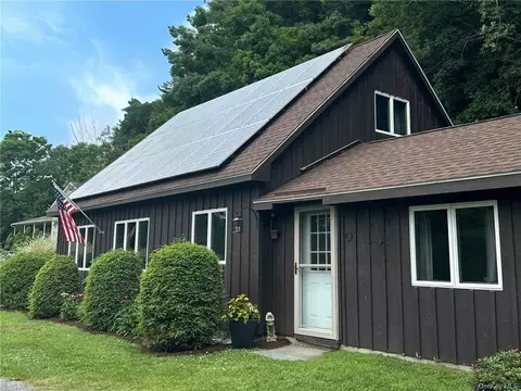 187 Tunnel Hill Rd, Canaan, NY 12029
